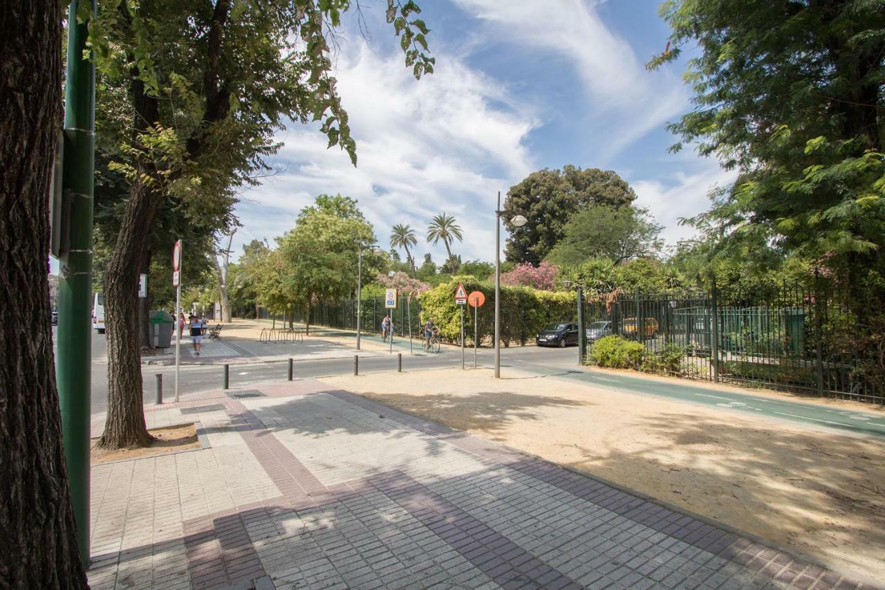Oriental Apartment Gardens Views 2 Pax セビリア エクステリア 写真